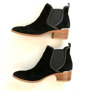 Donald Pliner Diaz black perforated suede boot